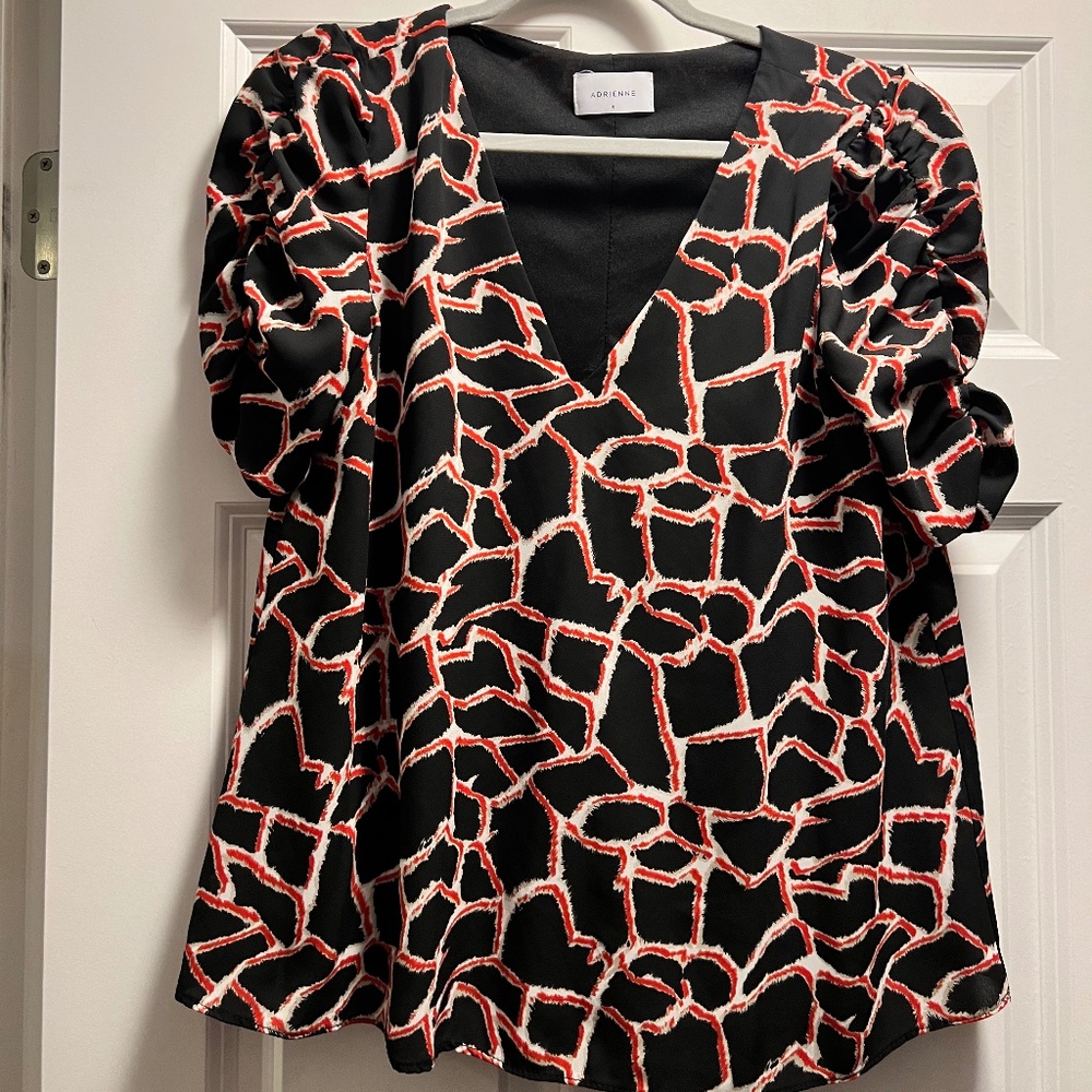 Tops - Picture 3 of 4